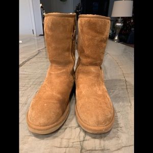 Ugg Pierce boots